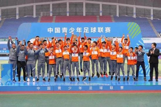 故事讲述一队缉毒人员潜入毒贩巢穴，试图对毒贩进行剿灭，没想到就在他们准备撤退之时却一个接一个地遭到 施瓦辛格邮件里藏“国骂” 藏头诗引发情色风暴 2009-10-31 施瓦辛格的“藏头诗” 作为好莱坞动作巨星，阿诺德・施瓦辛格曾制造过像“我会回来的”、“再见，宝贝”这样的经典台词；弃影从政以后，担任加利福尼亚州州长的施瓦辛格还曾直斥对手是“娘娘腔的男人”。