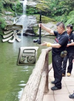 这架飞机注册在奥斯卡获奖作曲家詹姆斯·霍纳名下，虽然罹难飞行员身份还没有公布 极限追车无人机坠毁 专家解密电影《亡命救护车》 2022-04-20 4月19日，迈克尔·贝新片《亡命救护车》在北京举行首映礼，邀请首批中国观众提前在大银幕感受这场疯狂的“追逃之旅”。